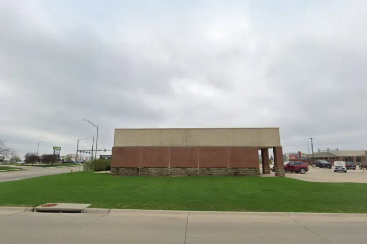 Victra Cedar Falls Brandilynn Blvd (Verizon)