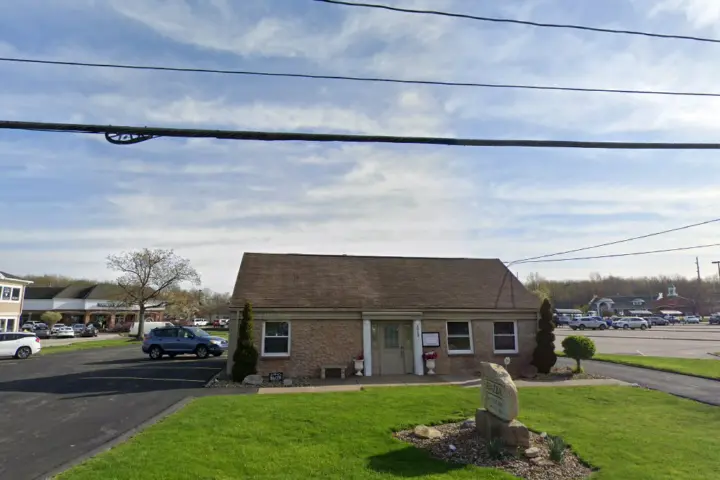 Victra Chagrin Falls E Washington St (Verizon)