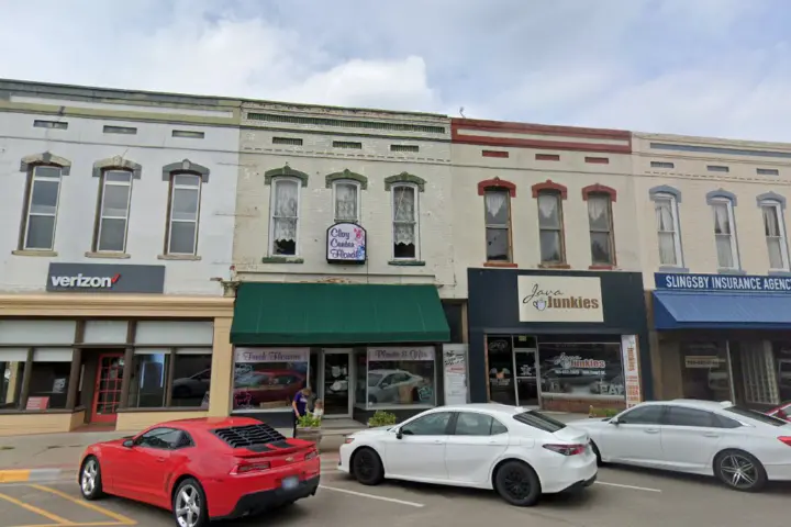 Victra Clay Center (Verizon)