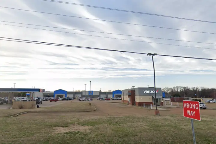 Victra Covington Highway 51 (Verizon)
