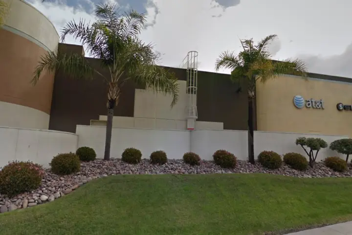 Victra Escondido Auto Park Way (Verizon)