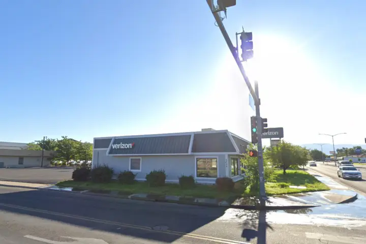 Victra Grand Junction 2826 N Ave (Verizon)