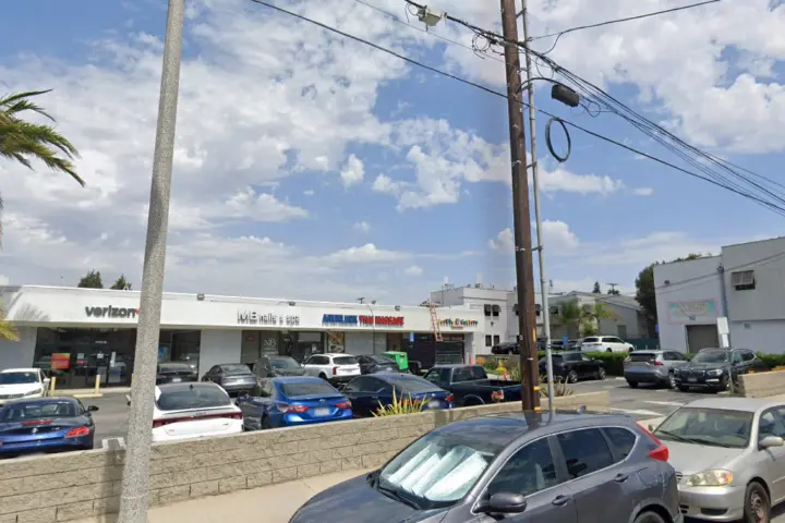 Victra Manhattan Beach (Verizon)