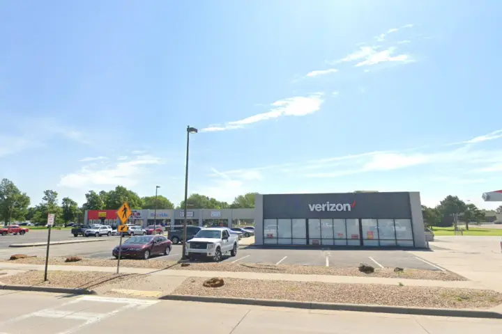 Victra Mcpherson (Verizon)