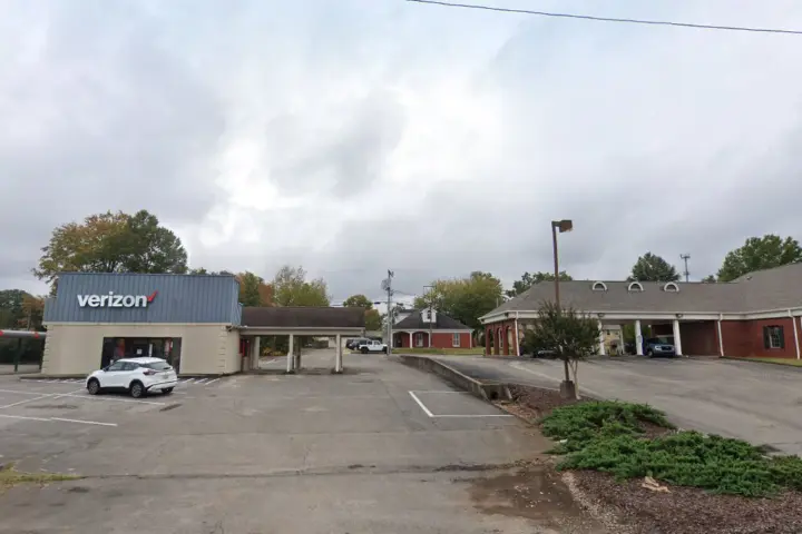 Victra Muscle Shoals (Verizon)
