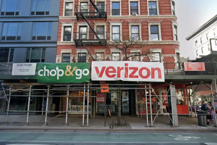 Victra NYC 8th Ave (Verizon)