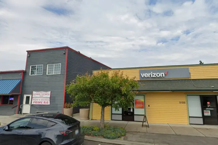 Victra Port Townsend (Verizon)