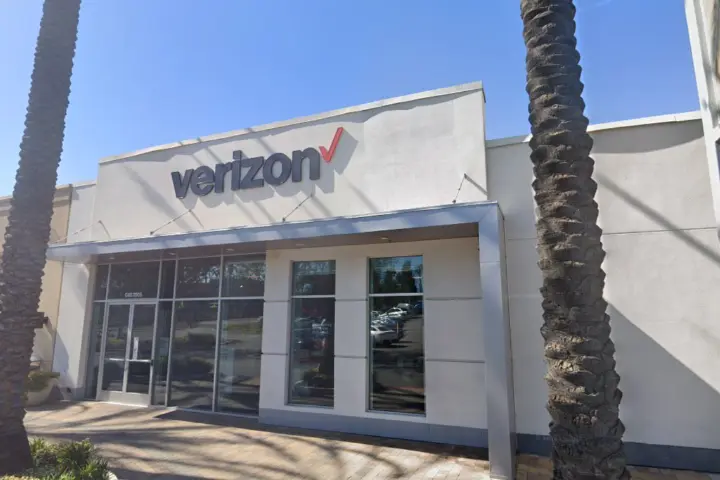 Village at Orange (Verizon)
