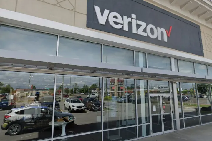 Walden Ave (Verizon)