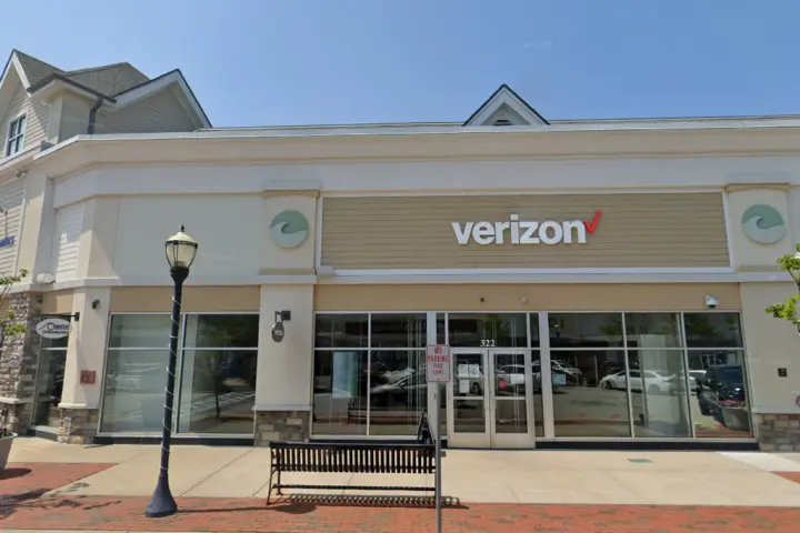 Wareham Crossing (Verizon)