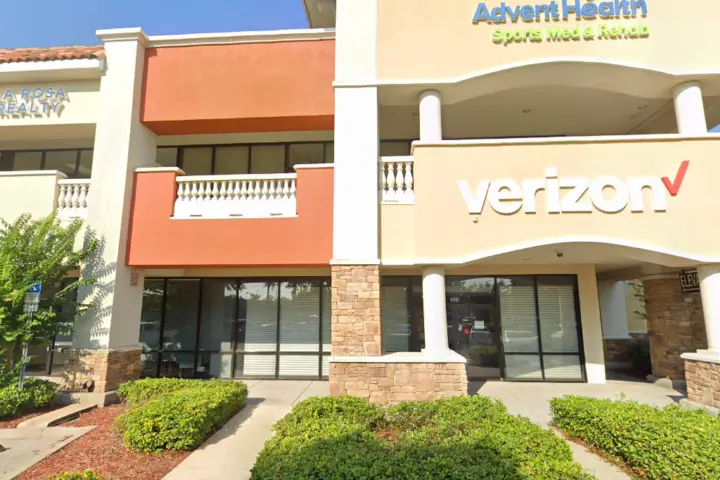 Waterford Lakes (Verizon)