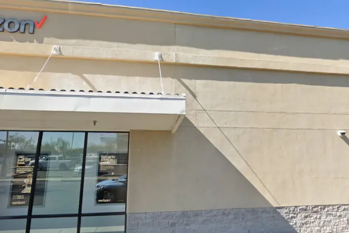 West Bell Road (Verizon)