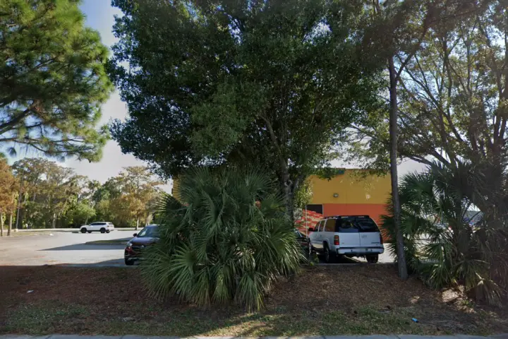 Wireless Zone Okeechobee (Verizon)