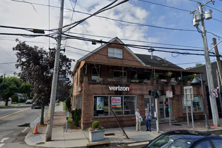 Your Wireless New Hyde Park (Verizon)