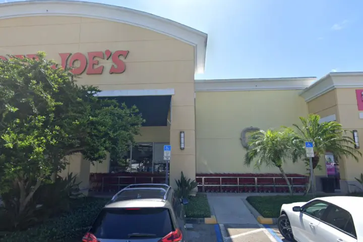 Xfinity – 10600 Tamiami Trail, Suite 604