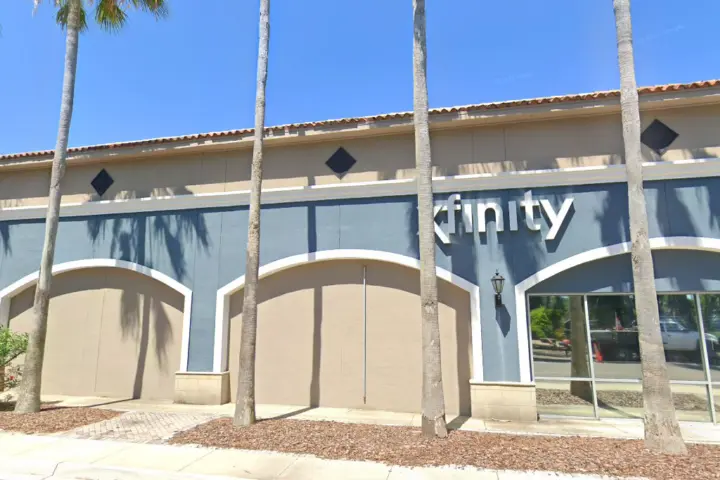 Xfinity – 115 Jenkins St. Suite 101