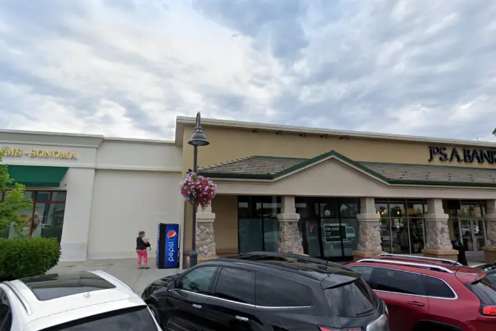 Xfinity – 12217 Elm Creek Blvd N
