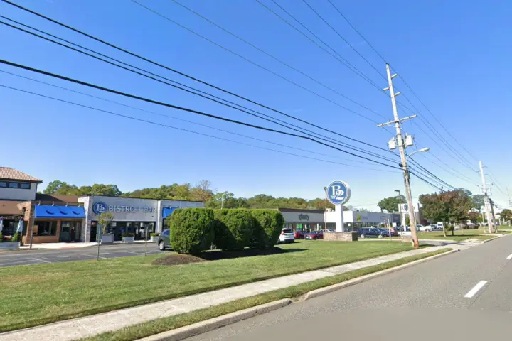 Xfinity – 1256 Hooper Avenue