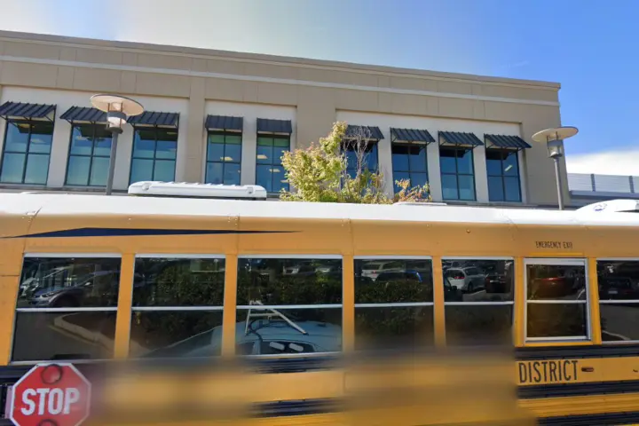 Xfinity – 132 Christiana Mall #1345