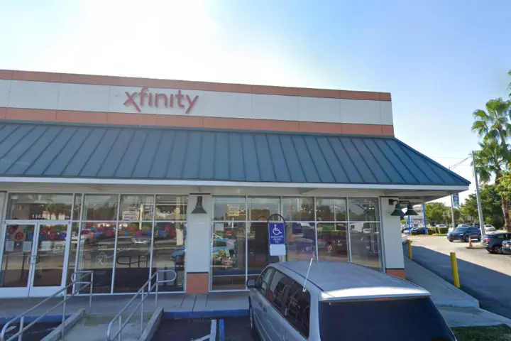 Xfinity – 13623 S. Dixie Highway Suite 145A