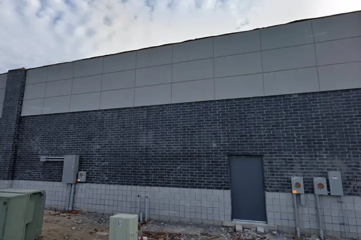 Xfinity – 14209 Hall Road