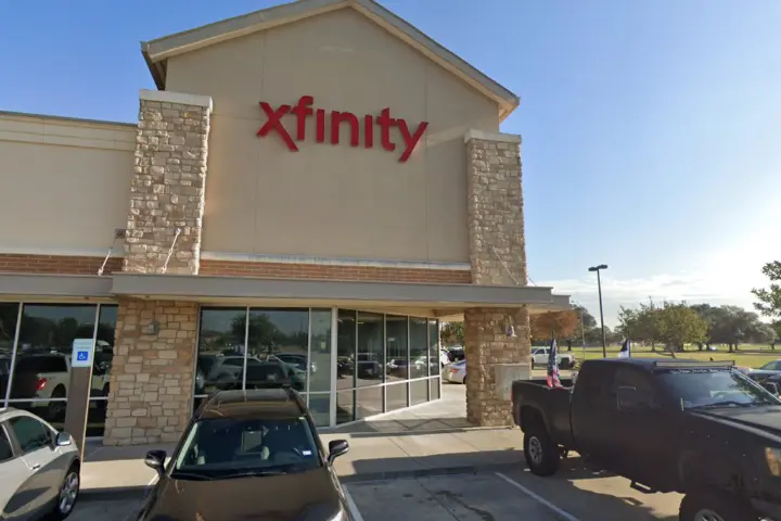 Xfinity – 15055 Fairfield Meadows Drive, Suite 200