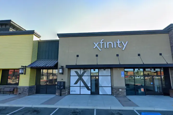 Xfinity – 1537 Lower Sacramento Road Suite 120