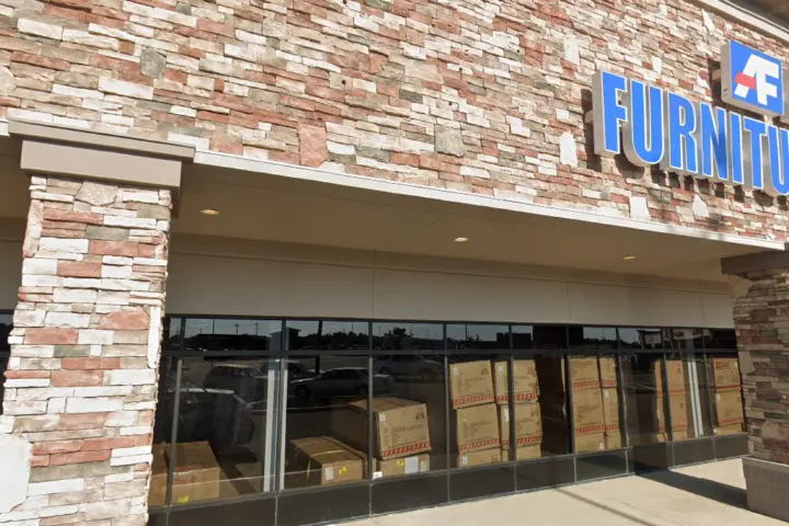 Xfinity – 1705 North Dixie Highway Suite 138