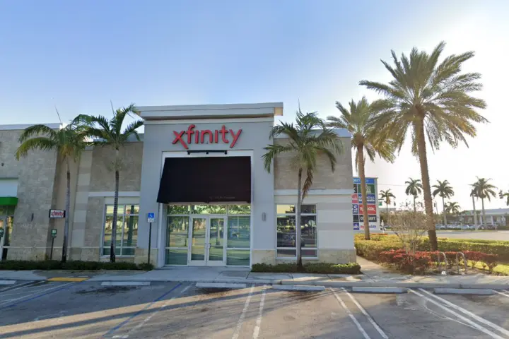 Xfinity – 1831 Palm Beach Lakes Blvd Ste D01
