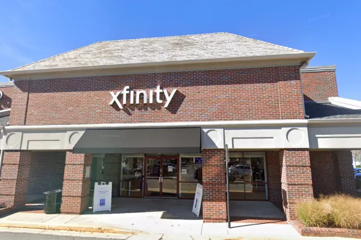 Xfinity – 1905 Scenic Hwy Suite 420