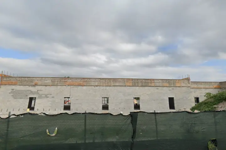 Xfinity – 19184 Northwest 27th Avenue