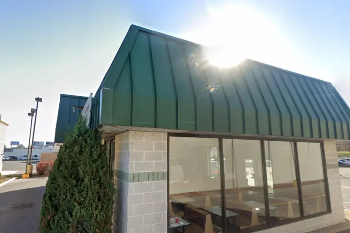 Xfinity – 1952 East Third St
