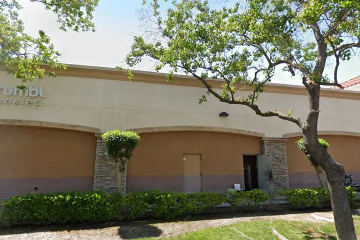Xfinity – 208 N 12th Avenue #105