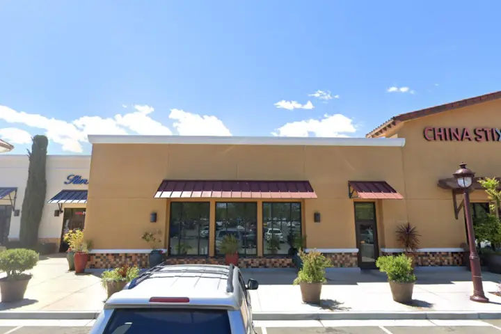 Xfinity – 2098 El Camino Real