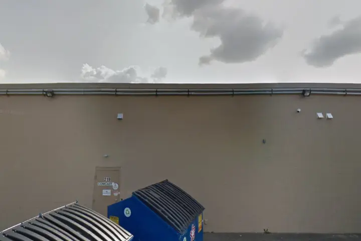 Xfinity – 219 Summit Park Dr.