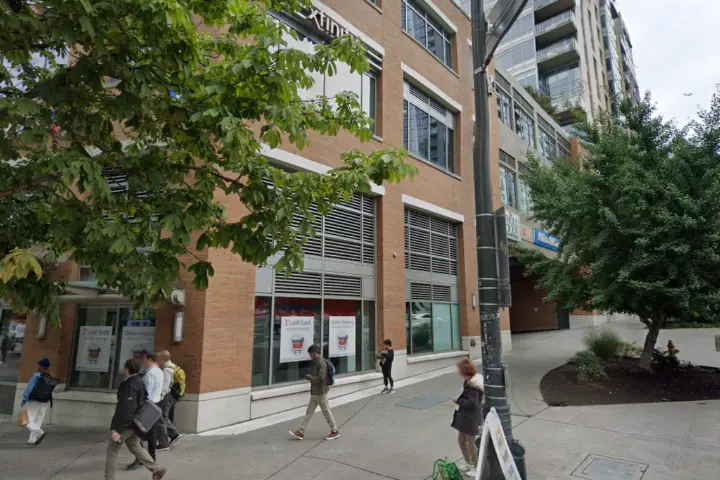 Xfinity – 2202 Westlake Ave Suite 116
