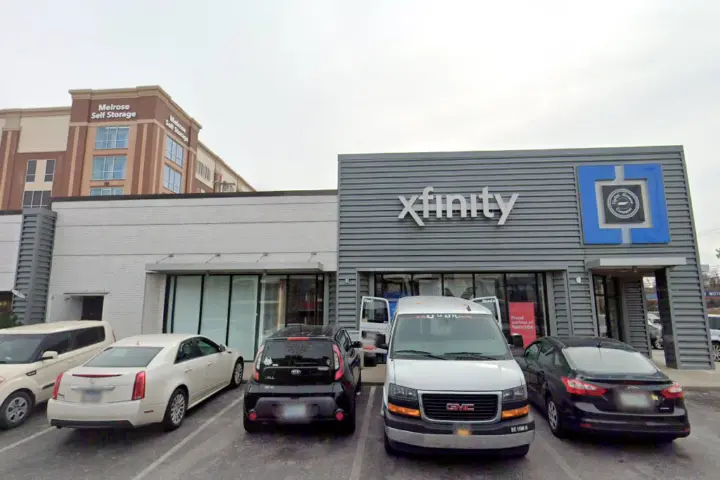 Xfinity – 2400 Franklin Pike