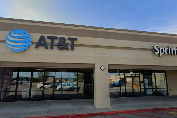 Xfinity – 2535 West State Street