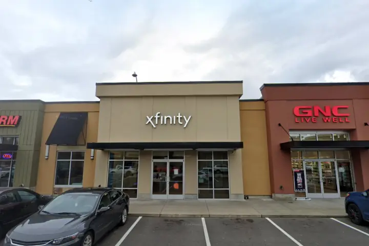 Xfinity – 2600 SW Barton Street Suite B11