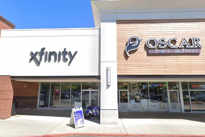 Xfinity – 2631 North Pearl Street