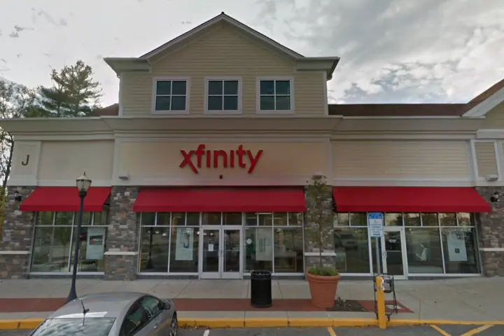 Xfinity – 280 School St