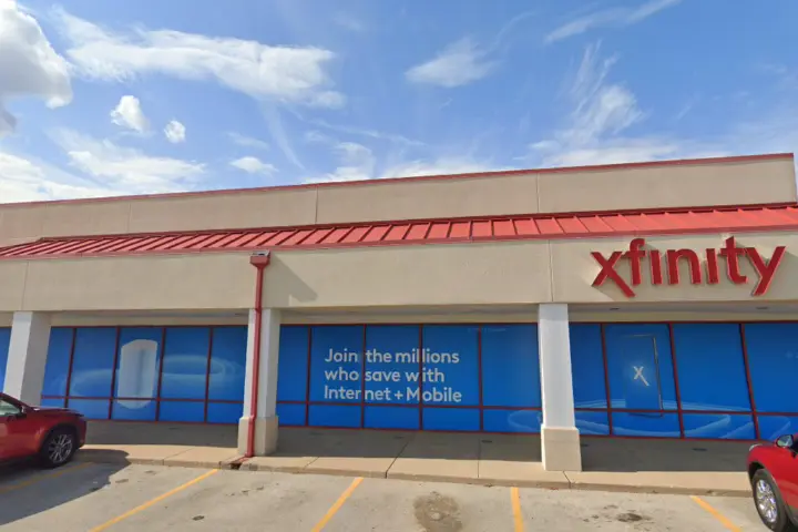 Xfinity – 2802 Plainfield Rd