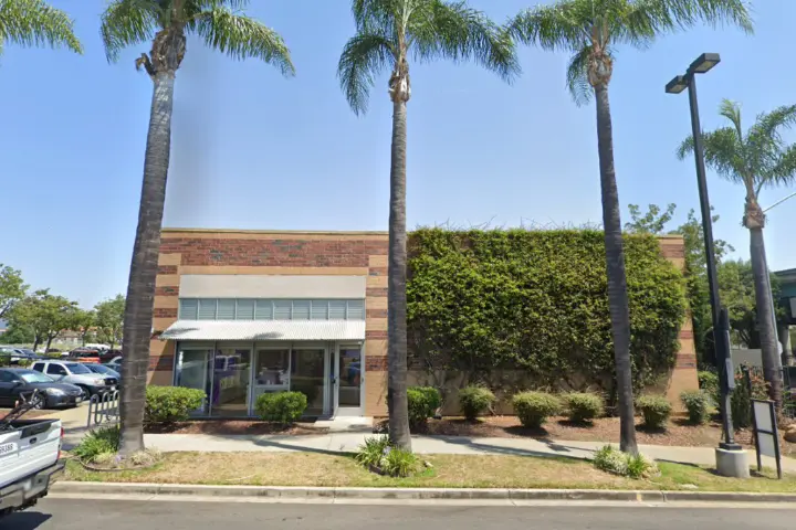 Xfinity – 3070 East 9th St