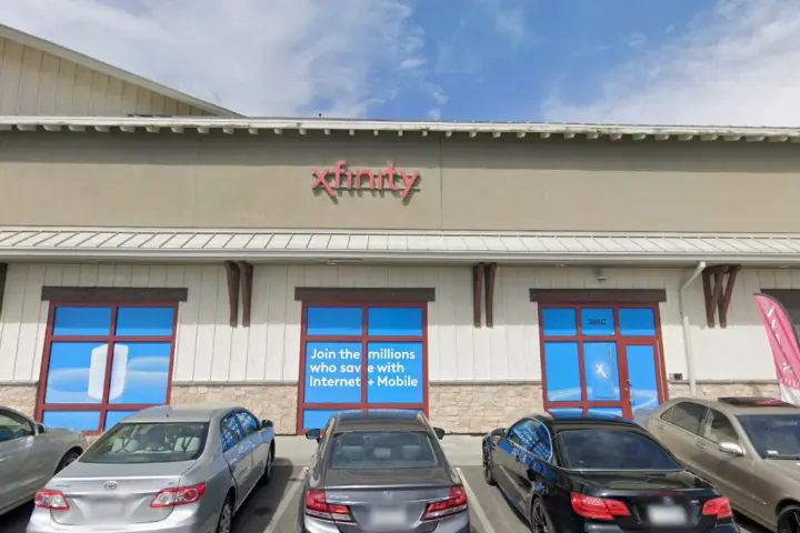 Xfinity – 308 Soscol Ave Suite C