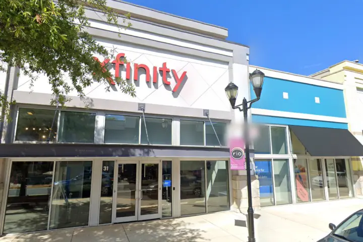 Xfinity – 31 Grand Corner Ave Suite 31