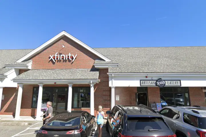 Xfinity – 352 Main Street