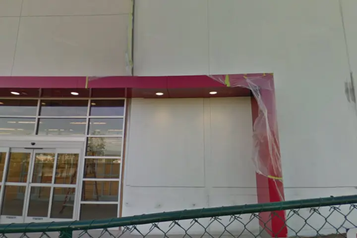 Xfinity – 3820 Riverpoint Parkway Suite 101