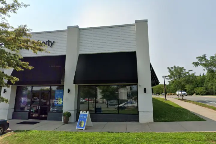 Xfinity – 3912 Lenox Avenue