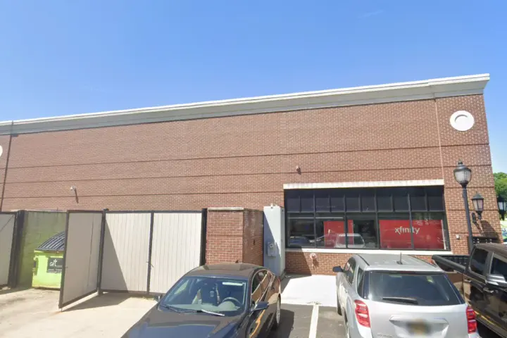 Xfinity – 41592 Ann Arbor Rd