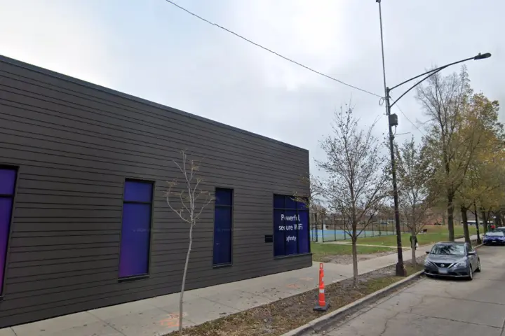 Xfinity – 4401 N. Clarendon Road